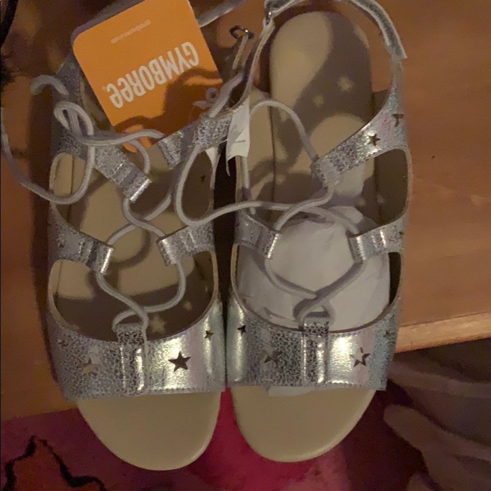 Girl’s sandals